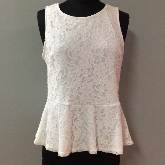 Divided Tops - Dividend by H&M lace peplum top